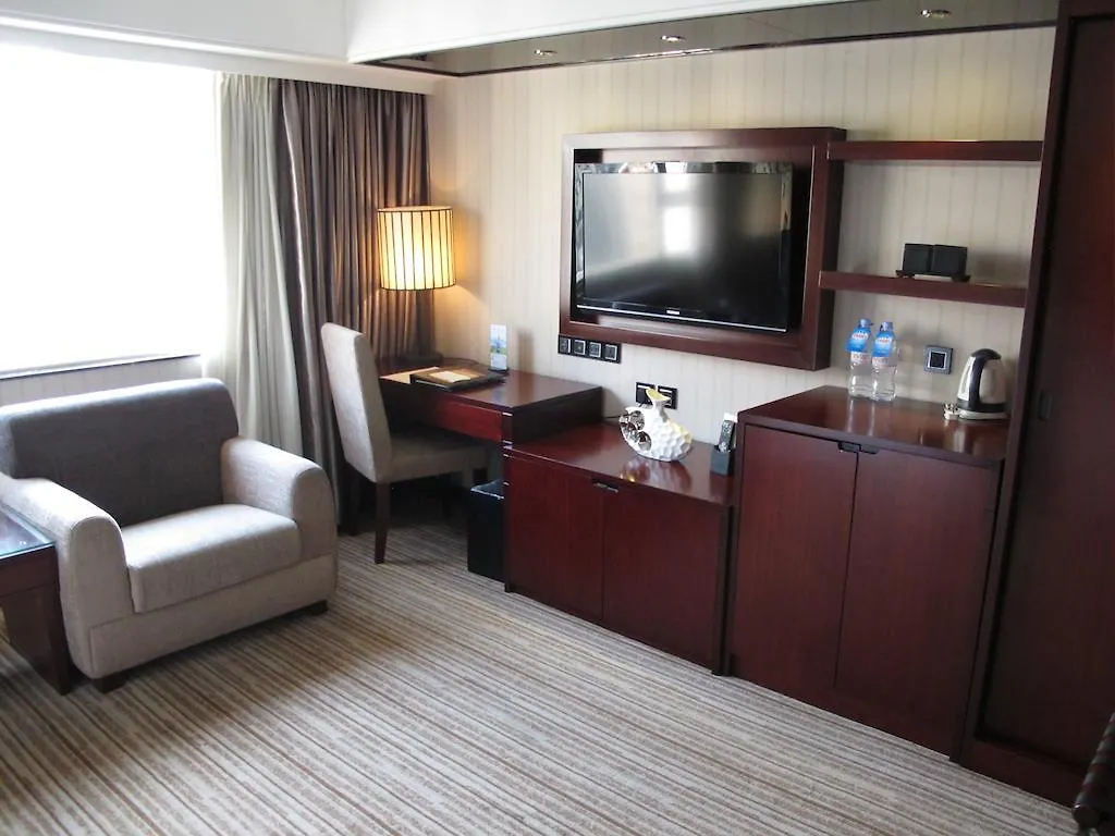 Hotel Beverly Plaza Macau 4*,