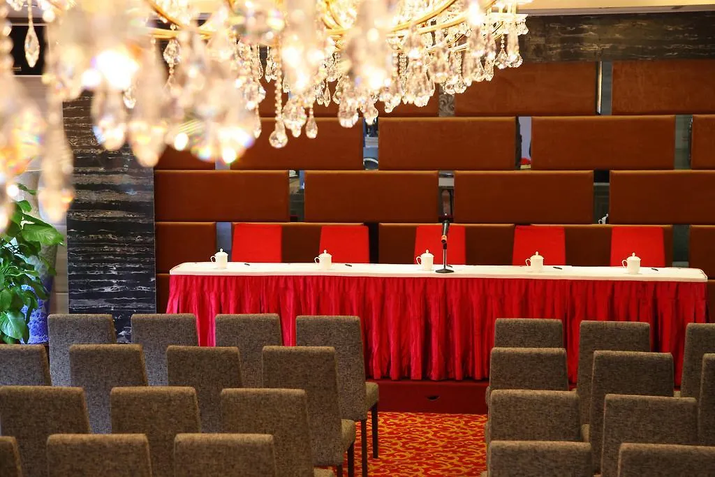 Hotel Beverly Plaza Macau 4*,  China