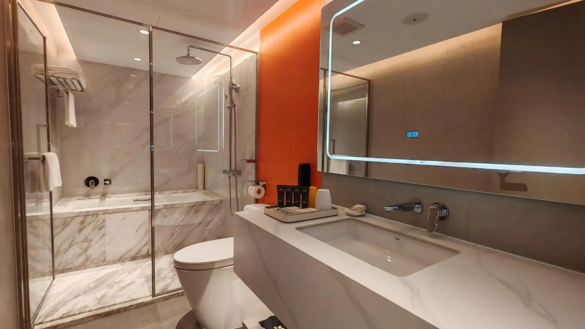 Hotel Beverly Plaza Макао