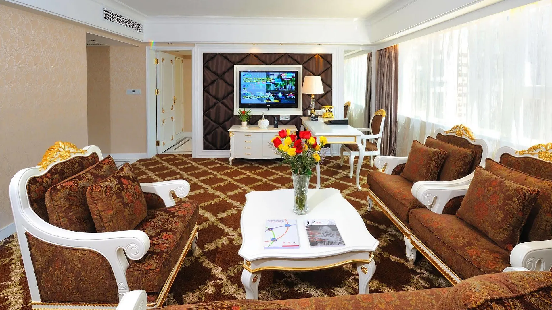 Hotel Beverly Plaza Макао